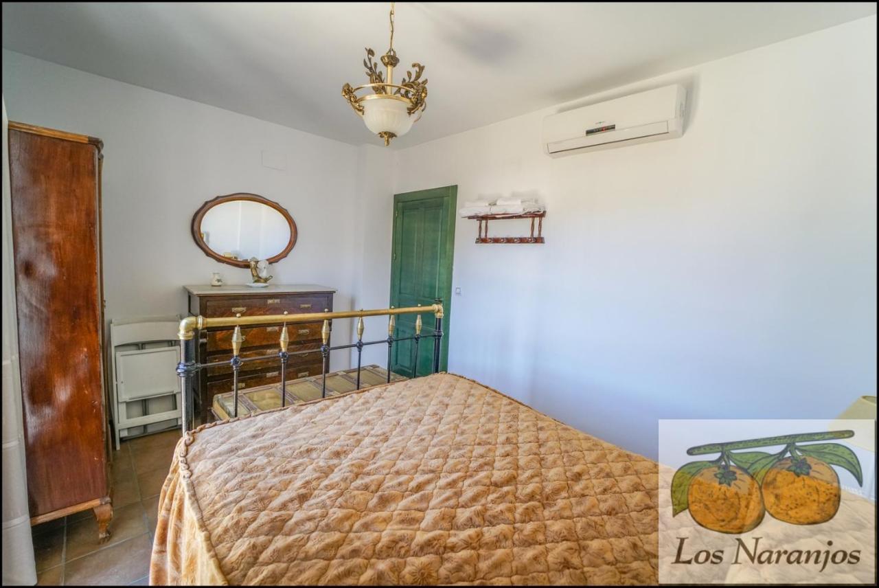 Hostal Y Apartamento Rural Los Naranjos Melegis Bagian luar foto