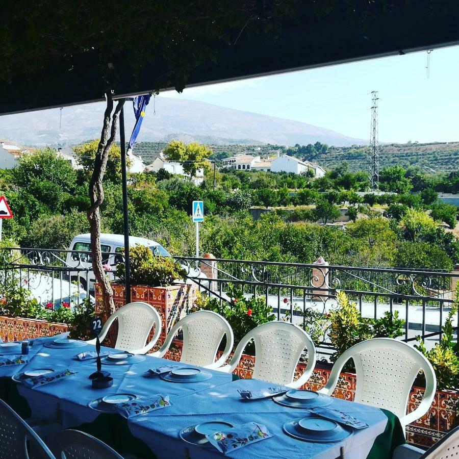 Hostal Y Apartamento Rural Los Naranjos Melegis Bagian luar foto