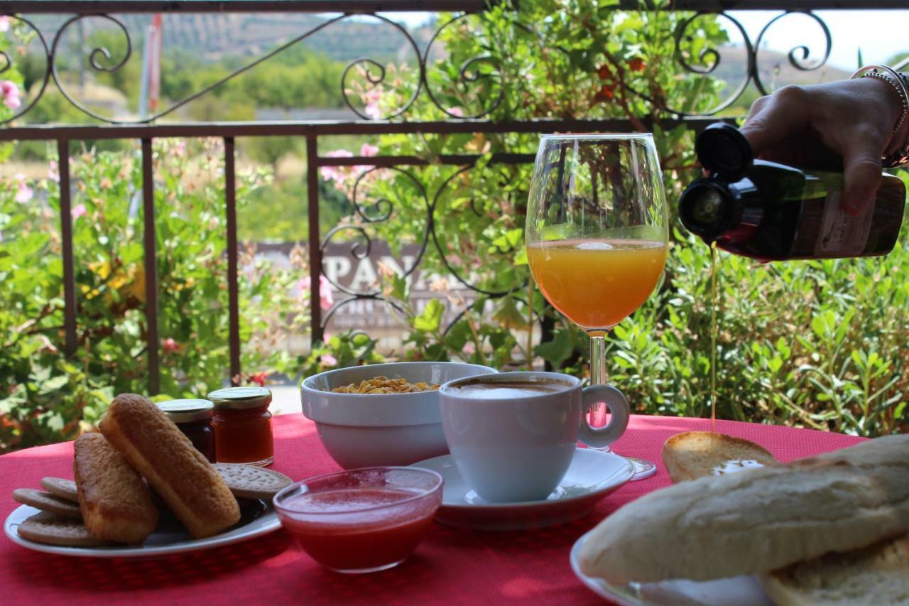 Hostal Y Apartamento Rural Los Naranjos Melegis Bagian luar foto